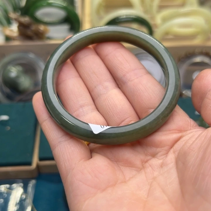 和田玉手镯未镶嵌57.8圈围1760