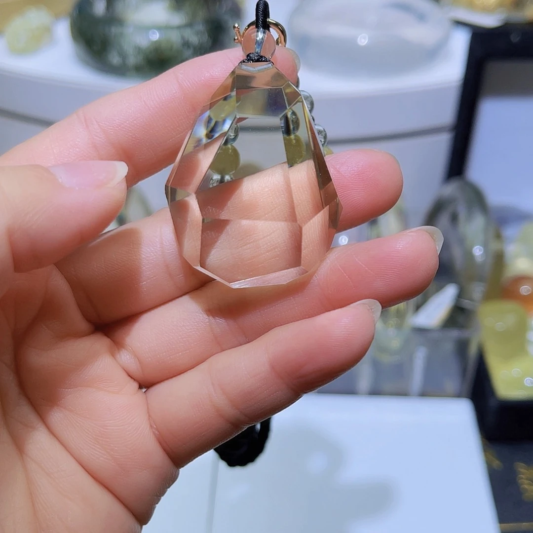 水晶颈饰未镶嵌天然黄水晶净体冰透吊坠