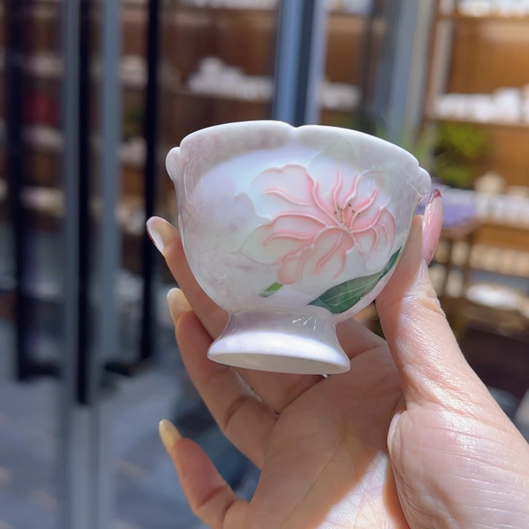 茶杯的设计是由传统和