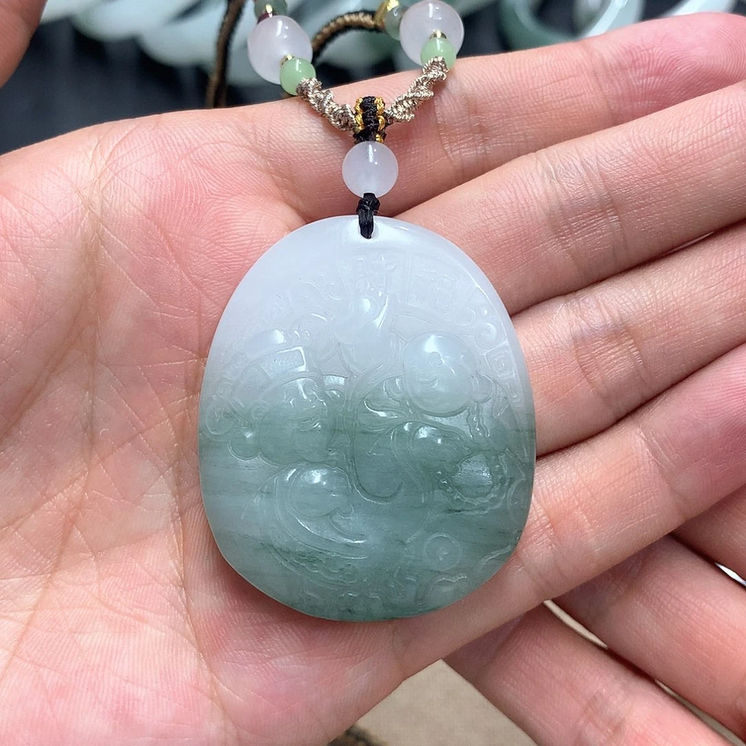 石英质玉未镶嵌颈饰