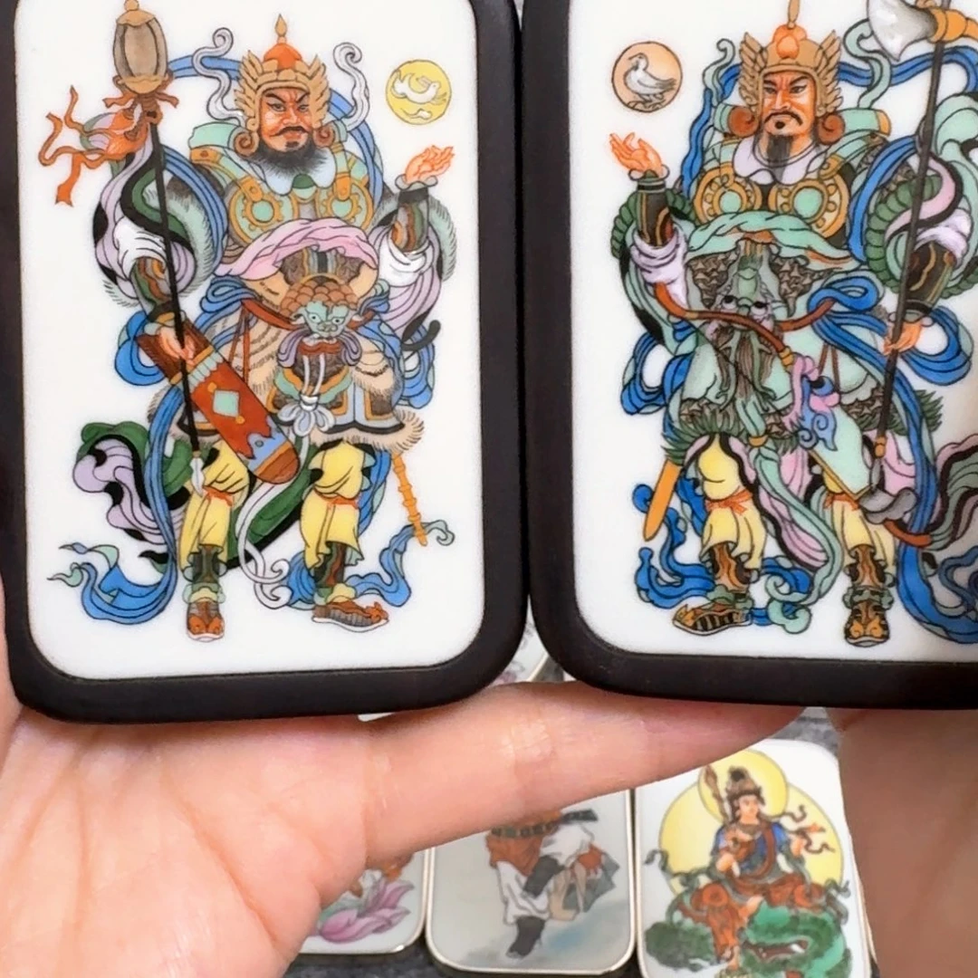 末***识瓷片五彩门神一对