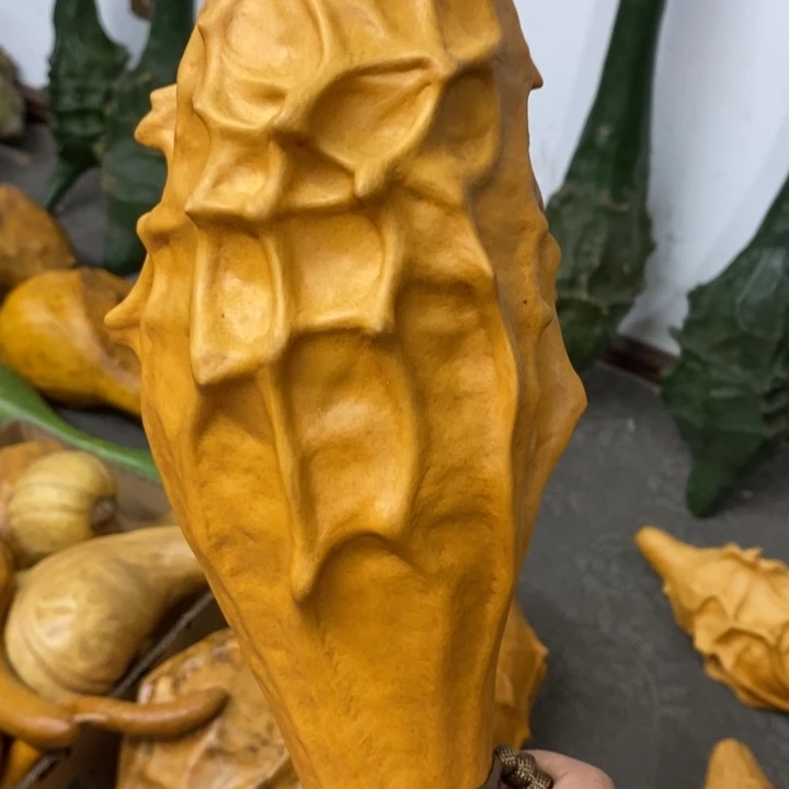 Z***-鹤首酒葫芦………………………