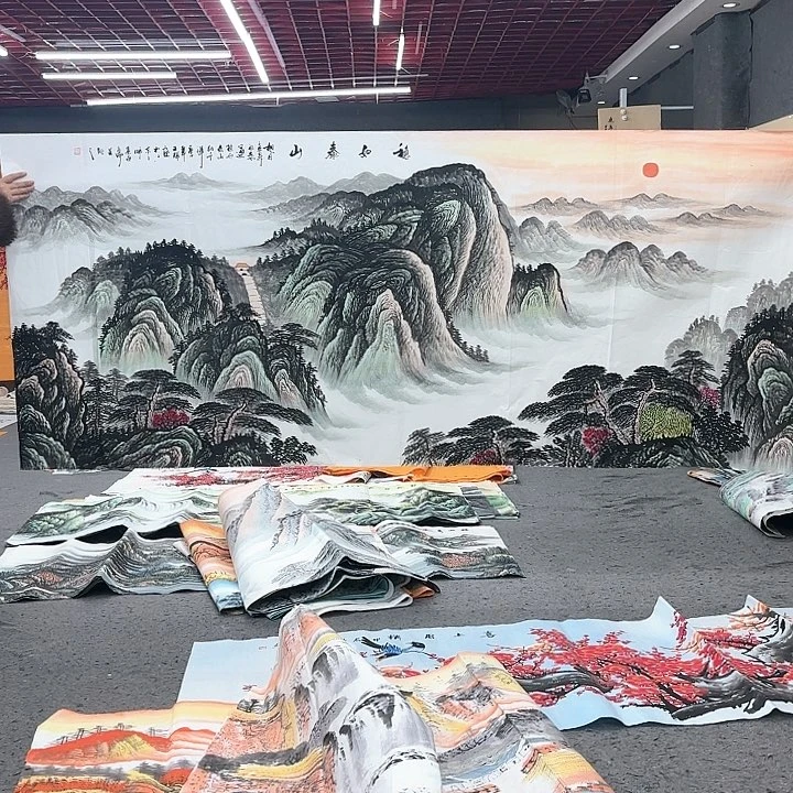 国画无毛或被短硬毛