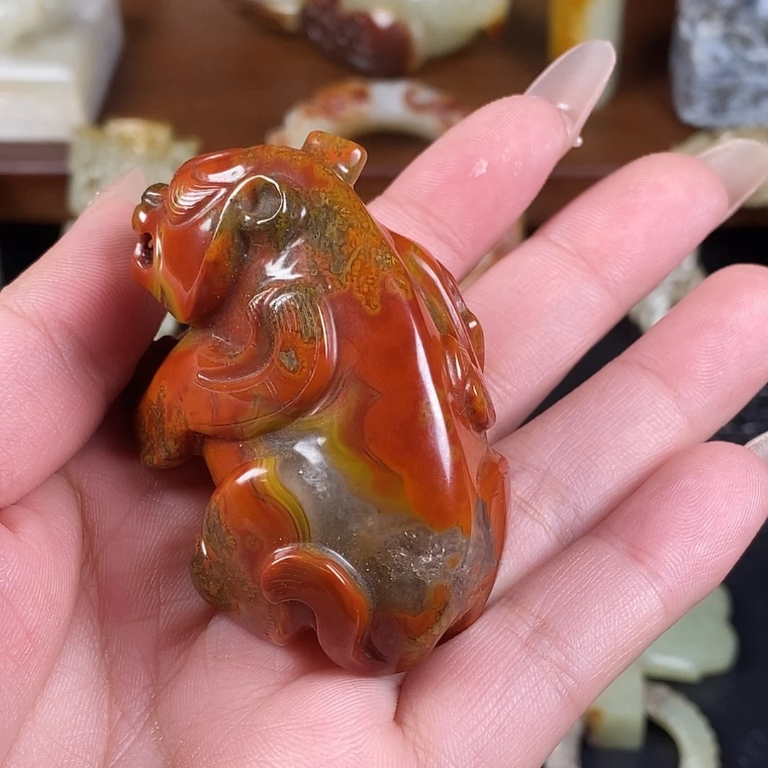 用***1玛瑙/玉髓未镶嵌颈饰