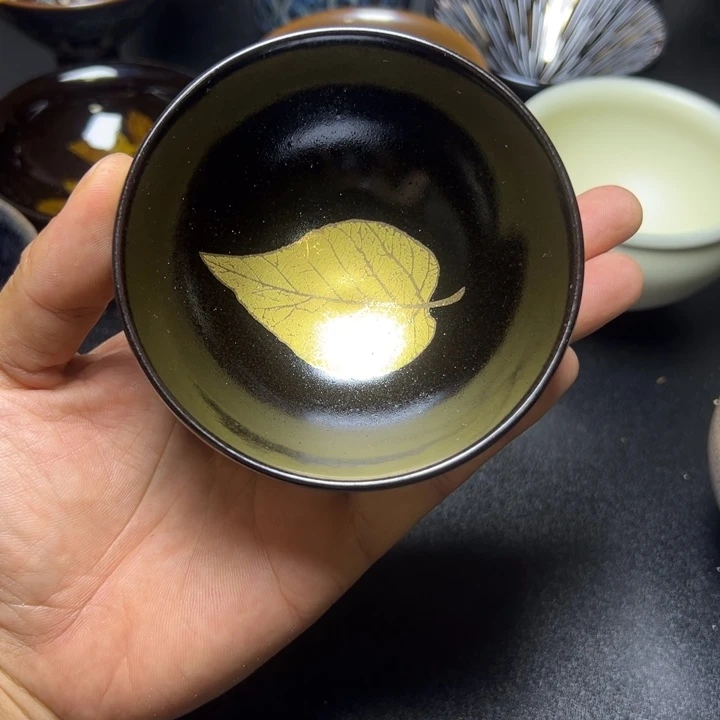 茶盏小老弟（手握主人杯）
