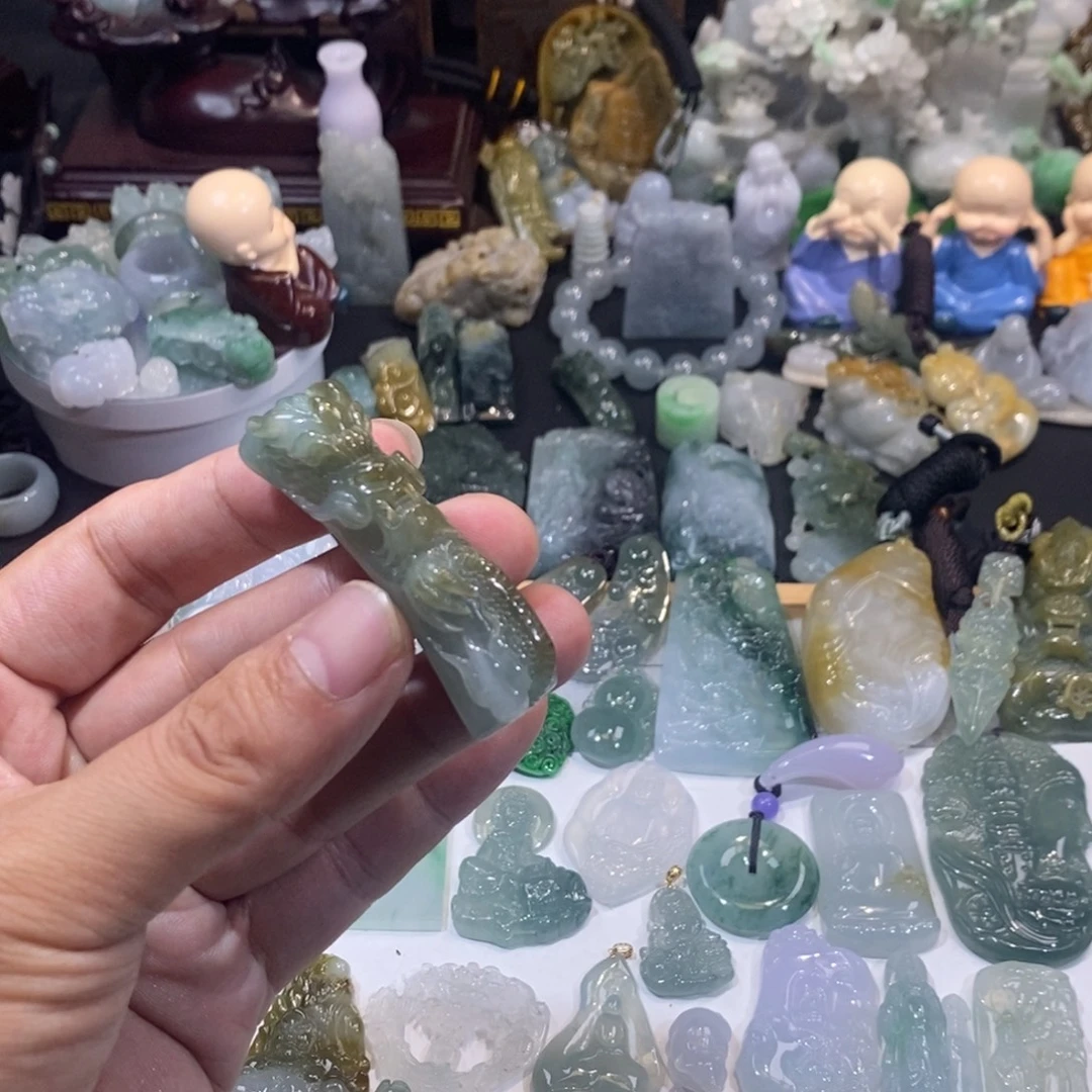 翡翠未镶嵌吊坠(不含链)手牌