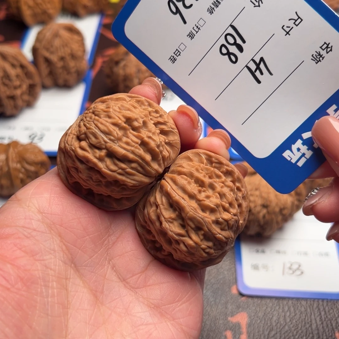 吊坠文玩核桃136磨盘41尺