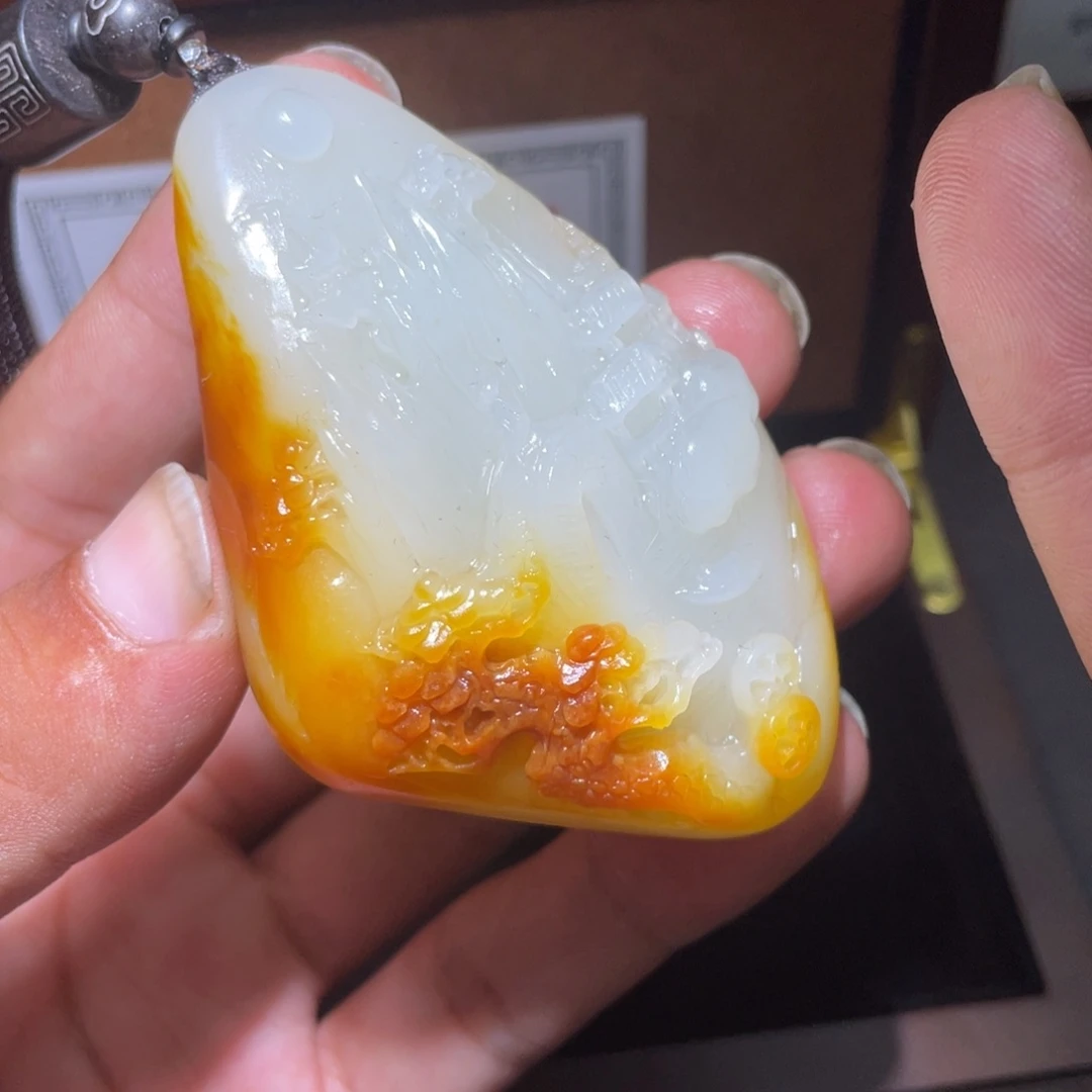 和田玉未镶嵌颈饰D