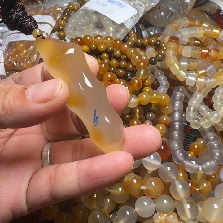 玛瑙/玉髓颈饰未镶嵌白**白009