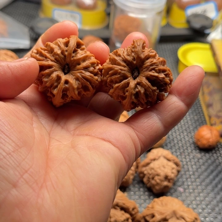 桃核把件全品龙门涧边40