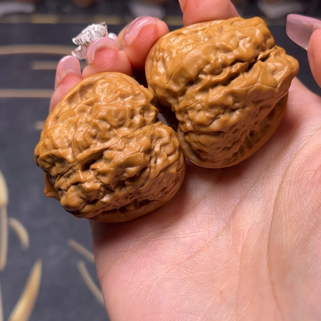 吊坠文玩核桃三角蛙肚子42边40