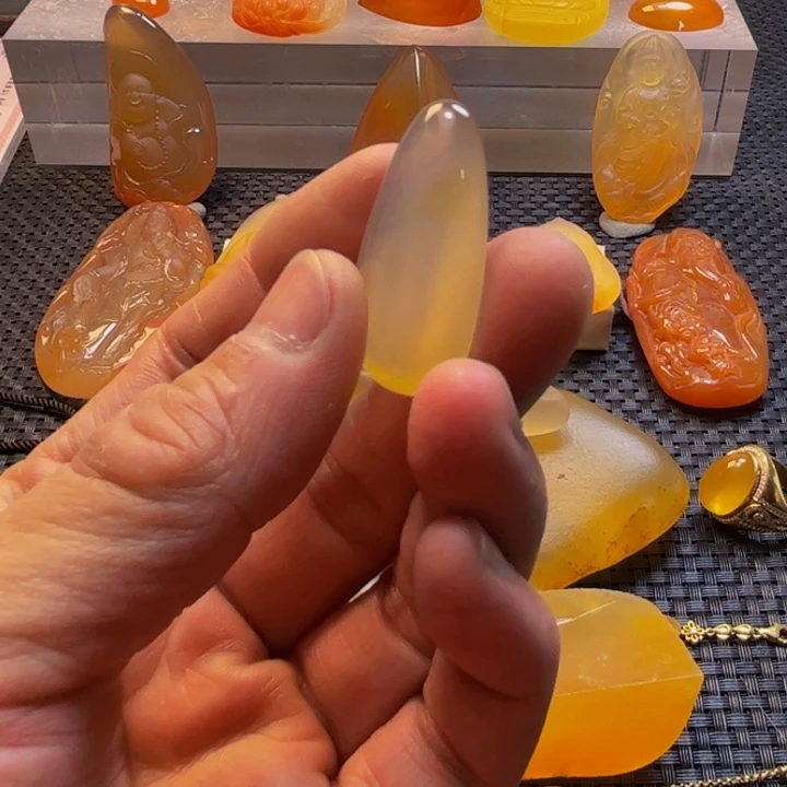 石英质玉未镶嵌旦面