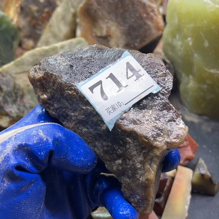 透闪石-蛇纹石玉珠宝奇石未镶嵌?