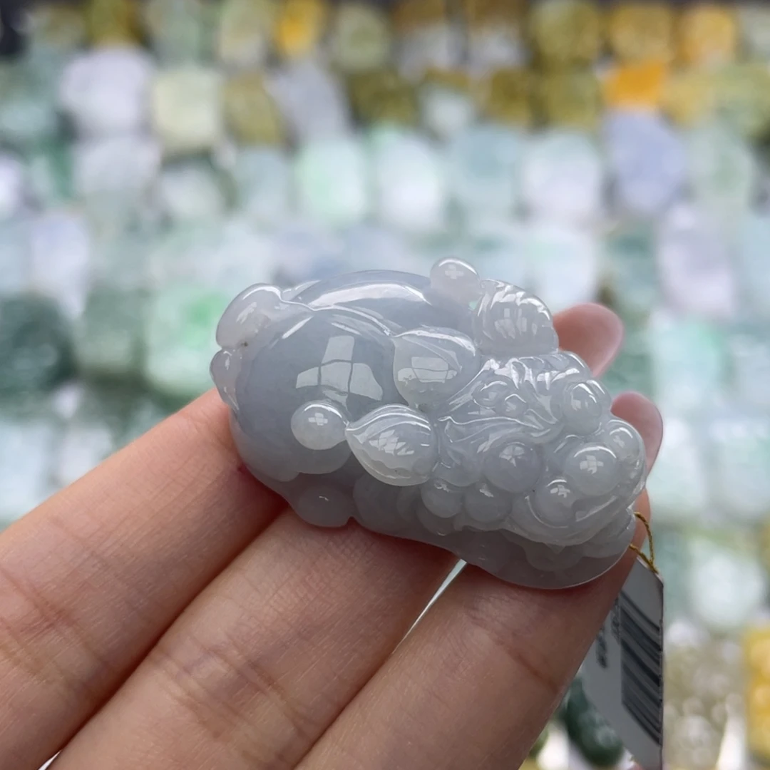 颈饰未镶嵌翡翠貔貅