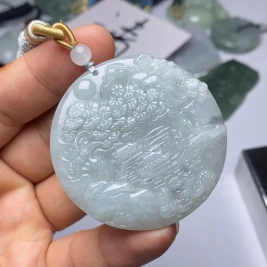 翡翠未镶嵌颈饰翡翠