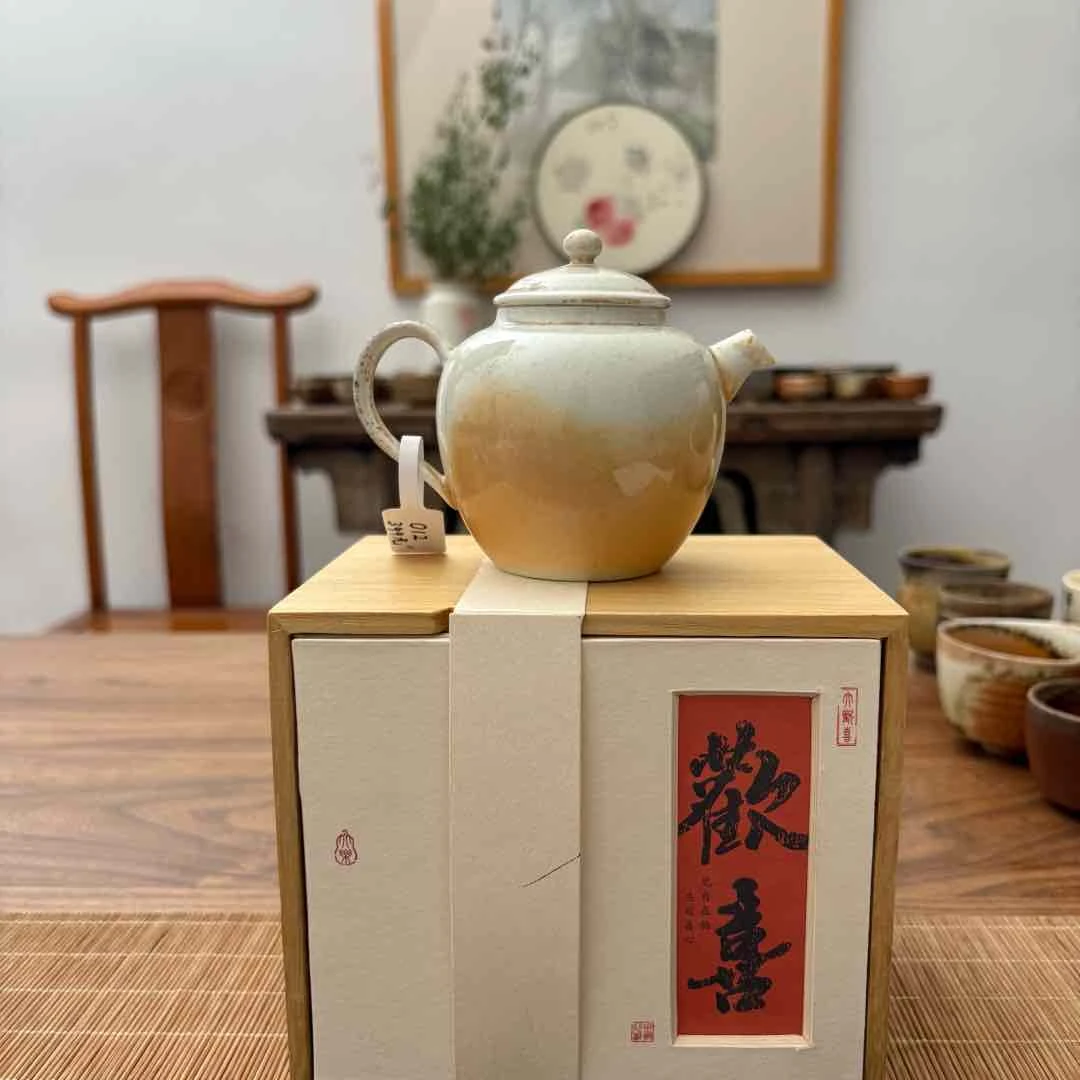 子樵造像手作柴烧手捏茶壶陶瓷白陶泥柴烧壶012