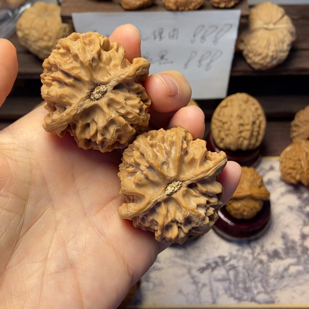 文玩核桃把件全品苹果园尺寸45