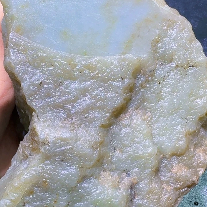 冷***阳未镶嵌和田玉（糖玉）珠宝半成品