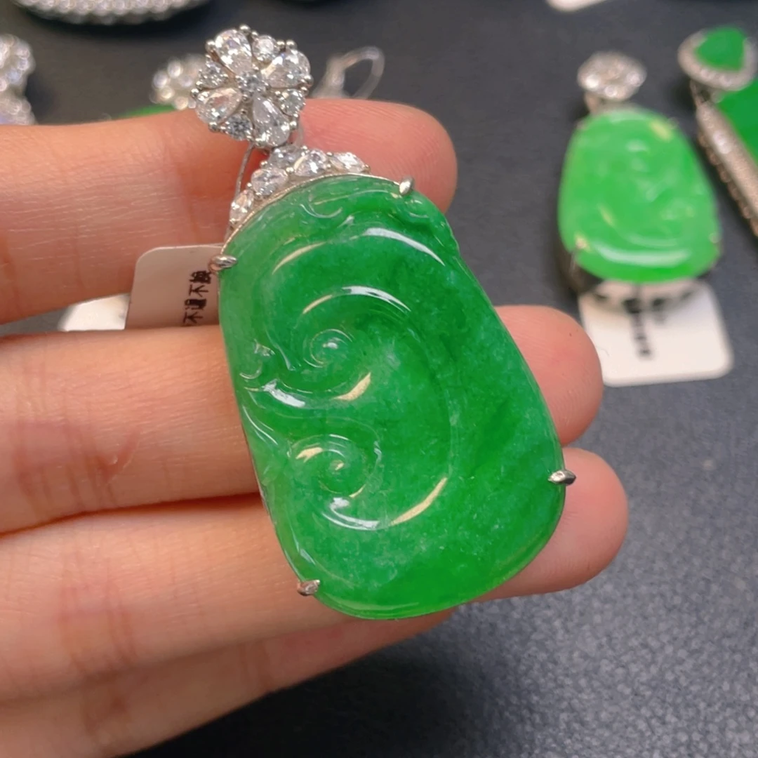 翡翠银S925镶嵌颈饰