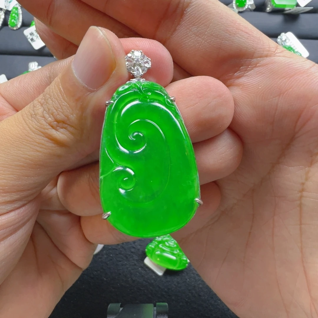 翡翠银S925镶嵌颈饰