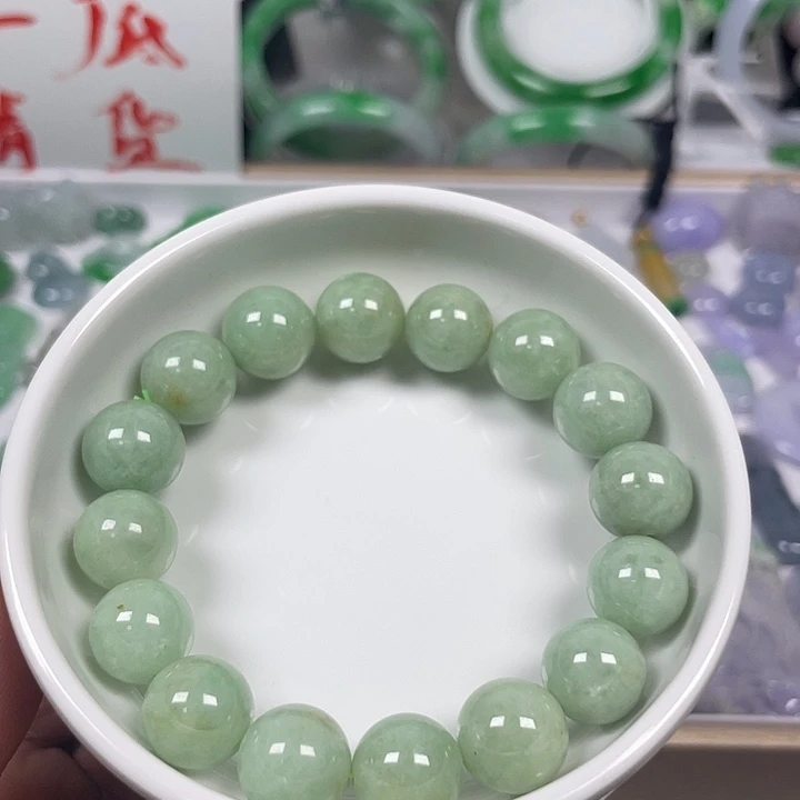 翡翠未镶嵌颈饰18、卡12+珠手串