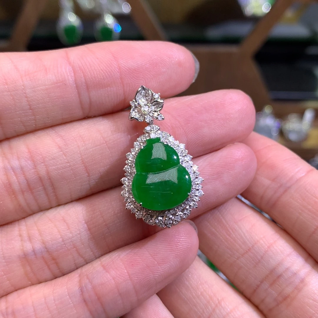 翡翠18K金镶嵌吊坠(不含链)