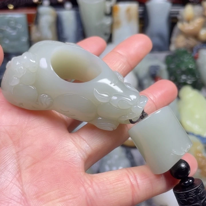 和田玉未镶嵌挂件