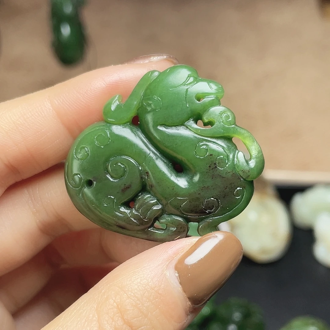 和田玉未镶嵌挂件