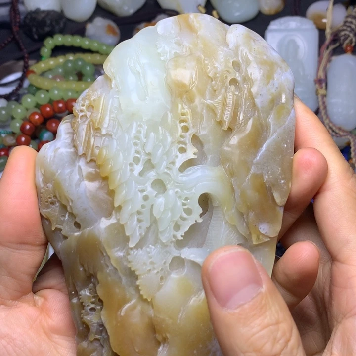 和田玉未镶嵌挂件