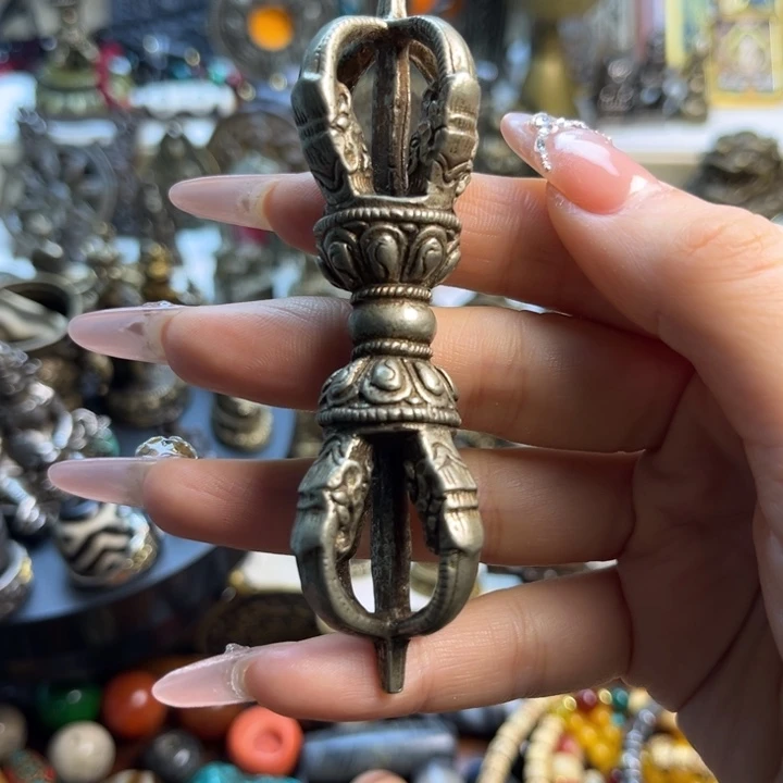 汉***吩泥塑闪价漏价一件