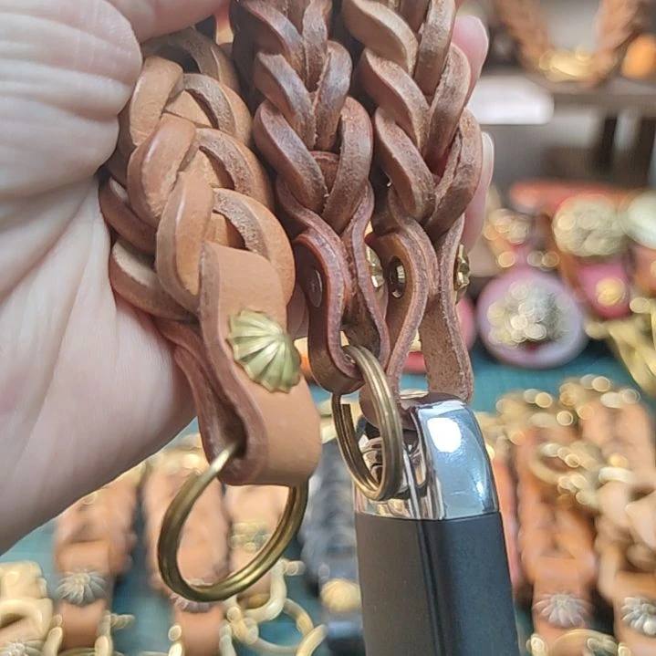 铜铁合金类龙骨钥匙链