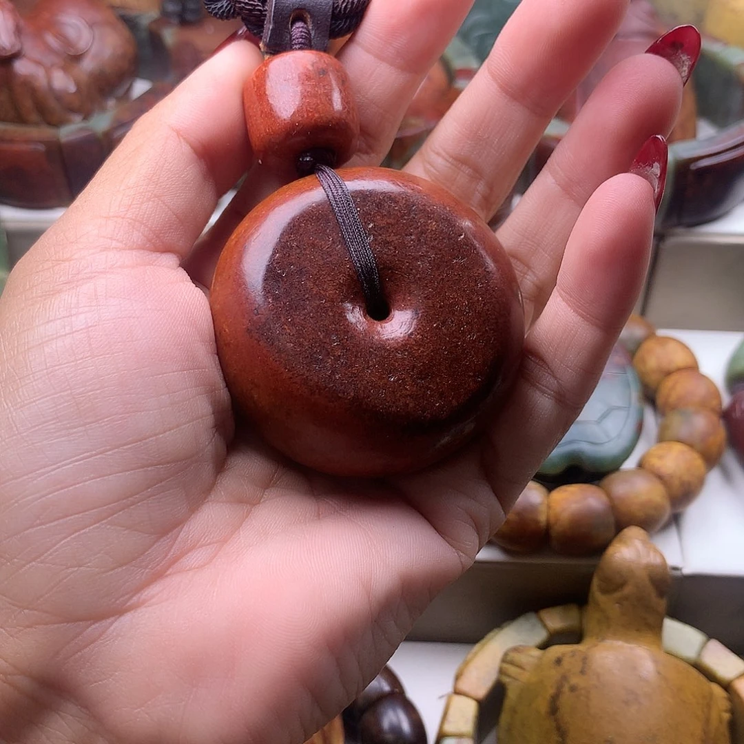 岫岩河磨玉（透闪石质玉）未镶嵌把件