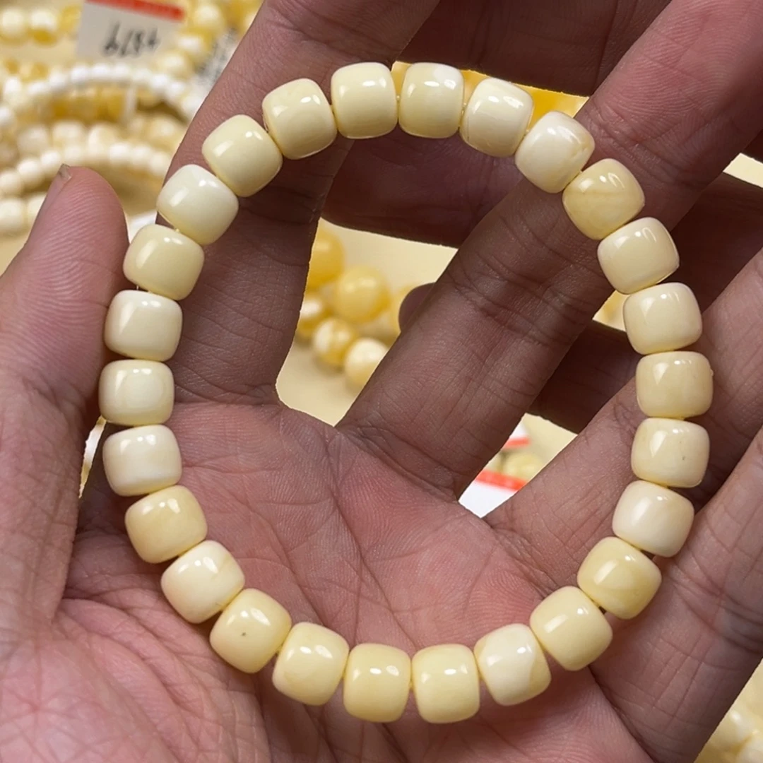 未镶嵌蜜蜡手串糯白8.5mm