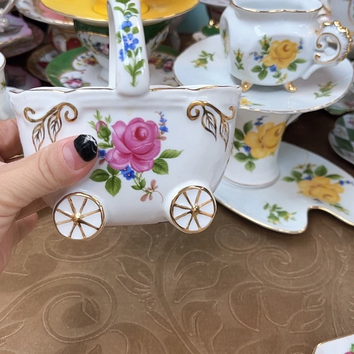 瓷片凡间陶瓷家居生活馆