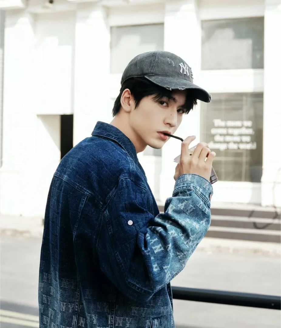 直播间福利破洞款做旧水洗棒球帽