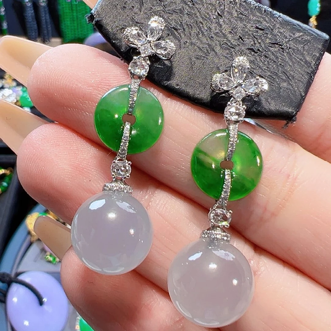 翡翠18K金镶嵌耳饰签收后24小时鉴赏期