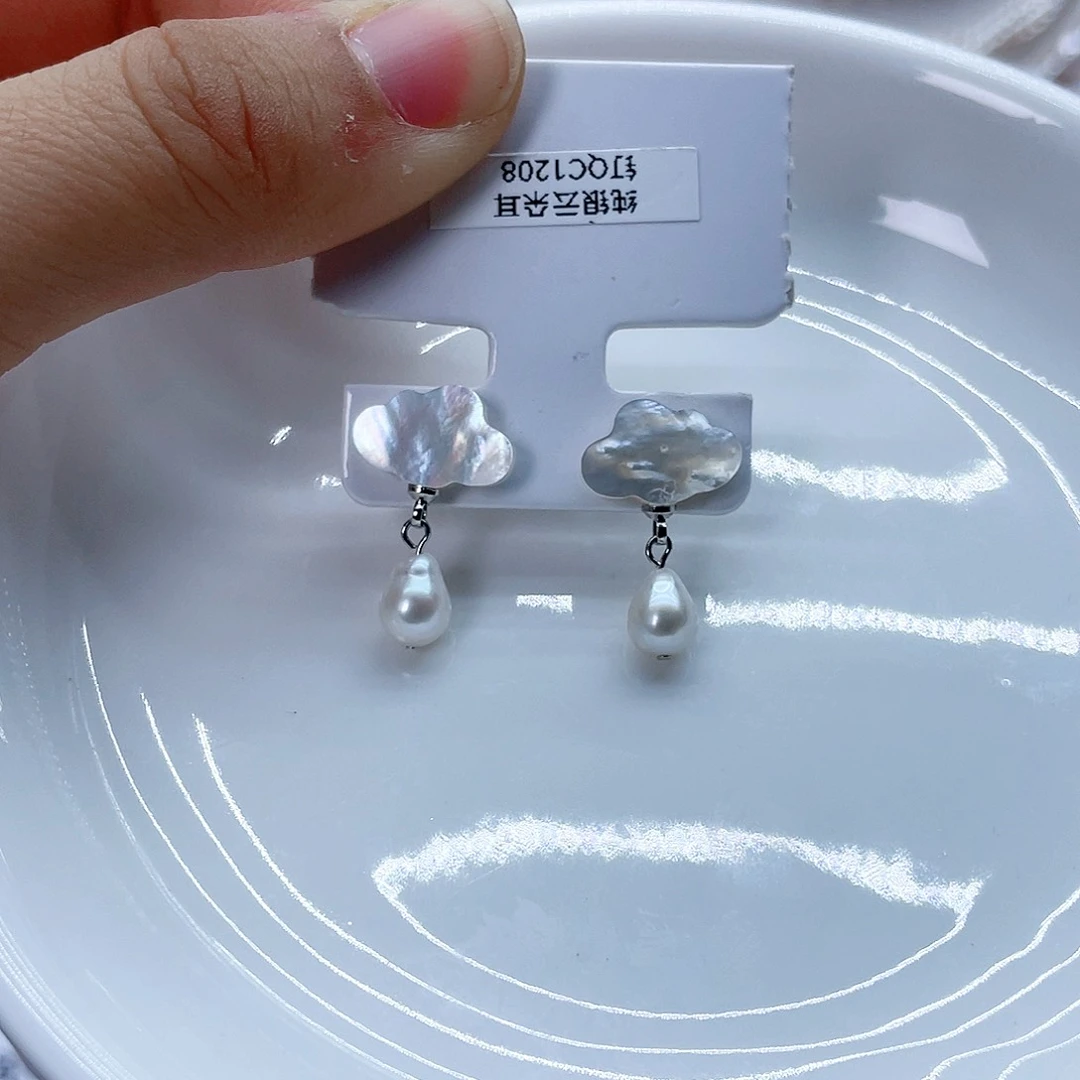 银S925镶嵌耳饰淡水珍珠