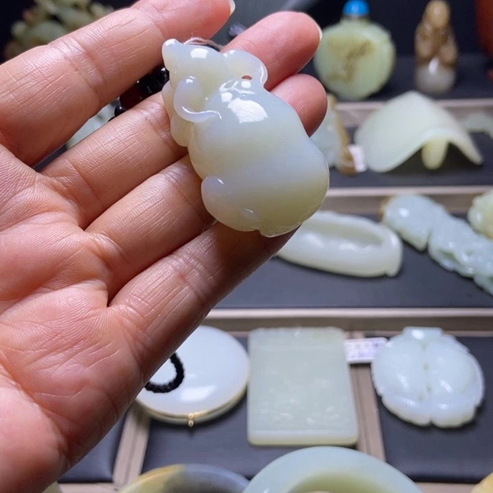 和田玉未镶嵌挂件