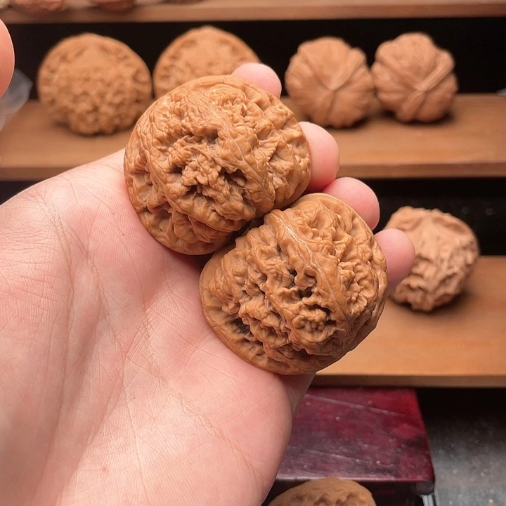 吊坠文玩核桃44.8毕业红皮平谷粗筋55克