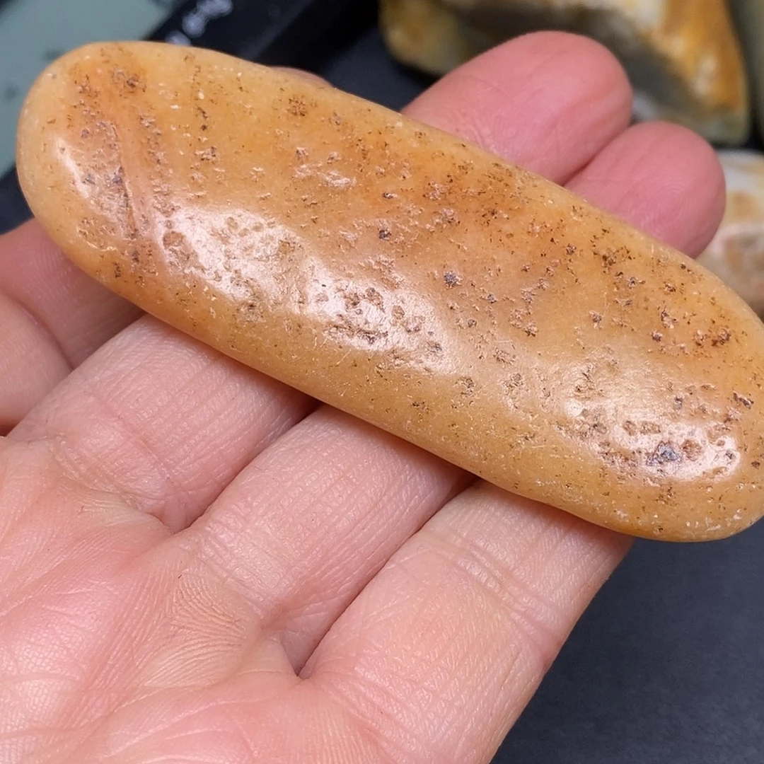 和田玉未镶嵌珠宝奇石