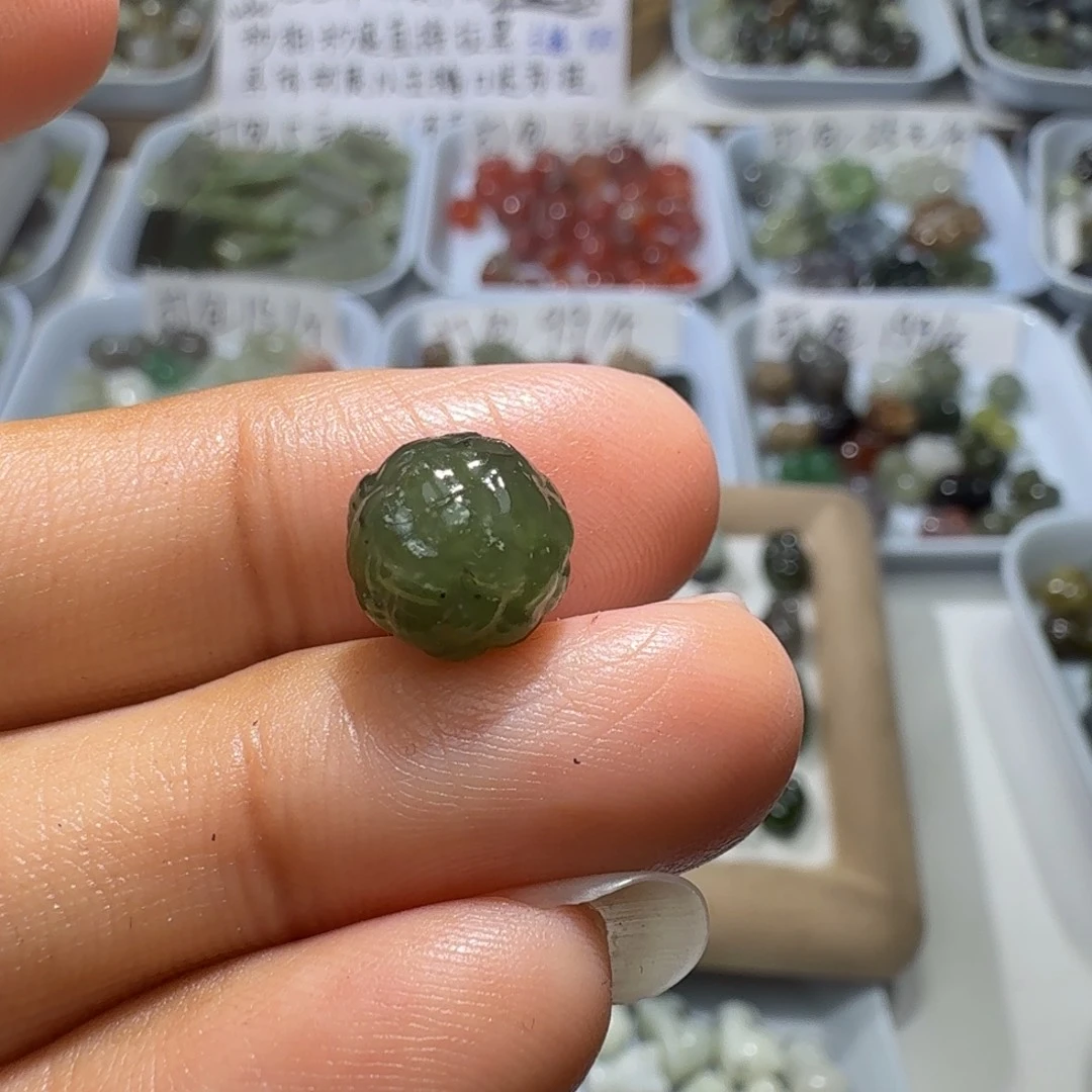 和田玉未镶嵌珠宝奇石