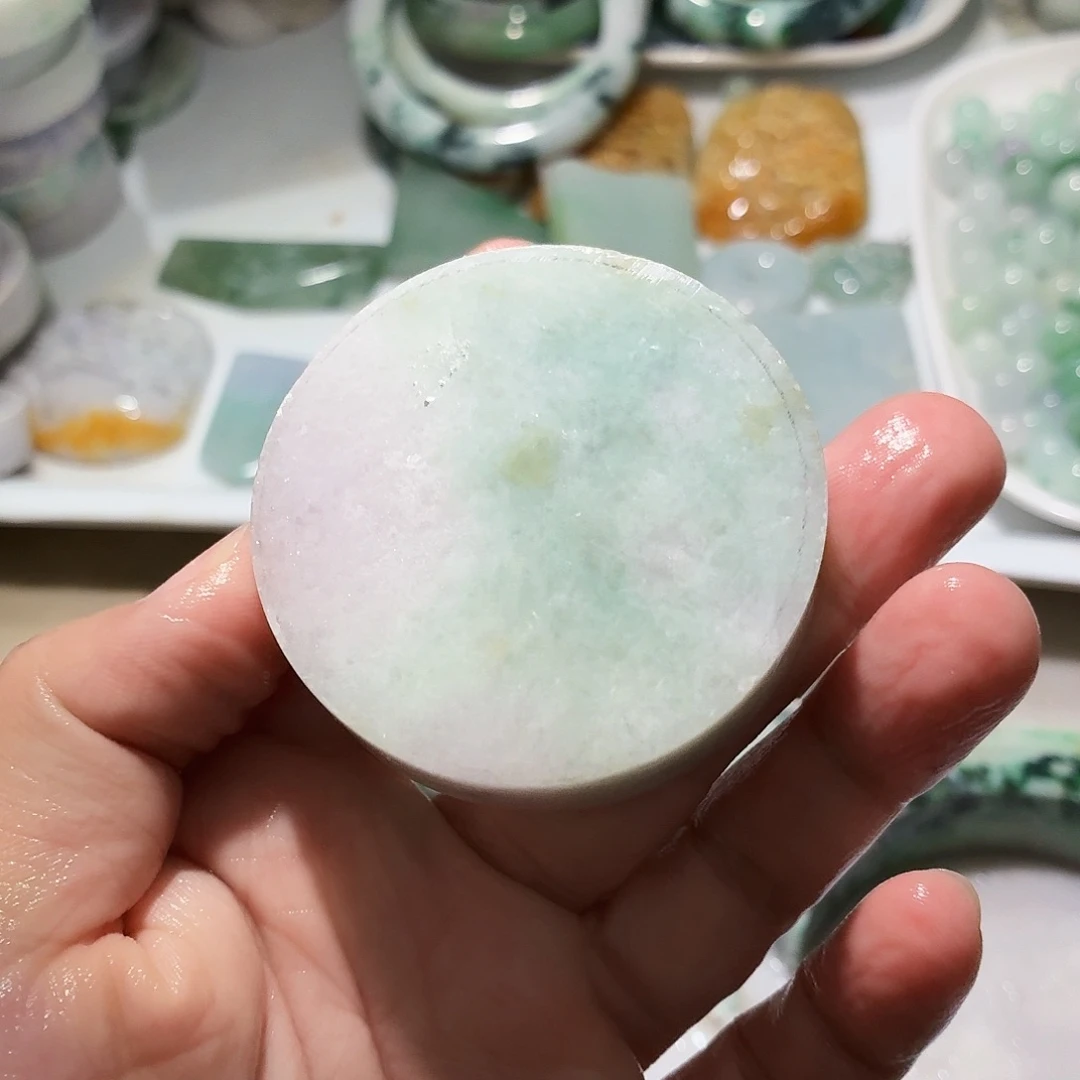 翡翠未镶嵌颈饰边角料