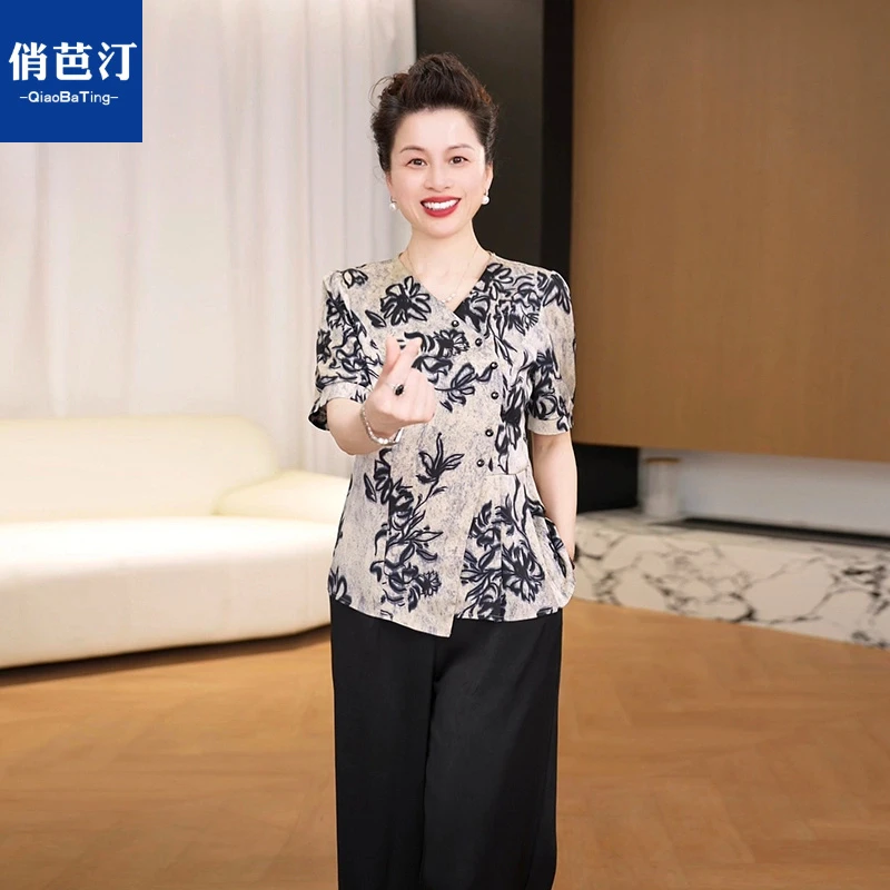 气质妈妈装夏装短袖小衫洋气套装新款中老年母亲夏季T恤上衣女装