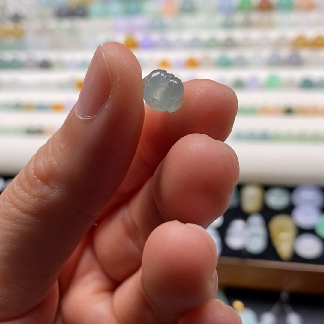 散珠翡翠卡7.8×5.4冰蓝莲花珠