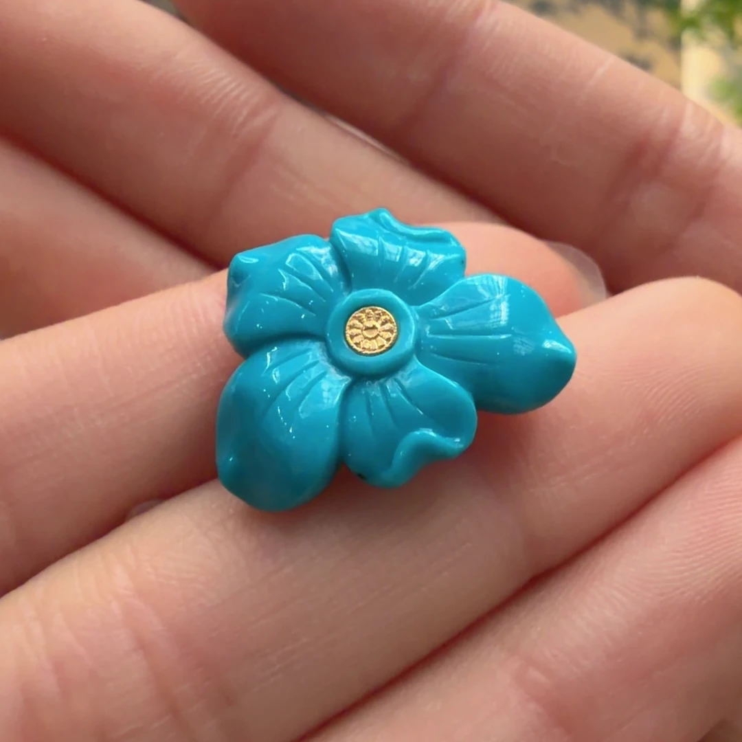 绿松石未镶嵌颈饰