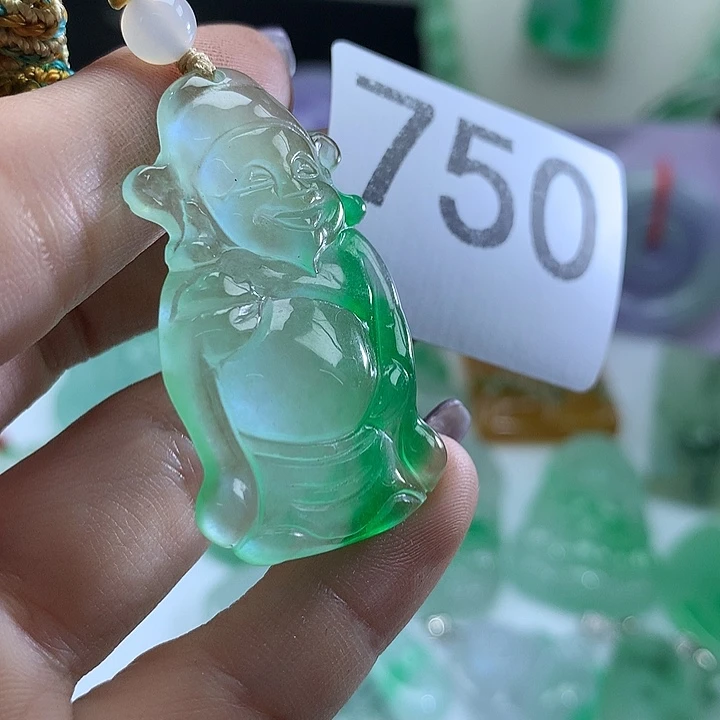 翡翠未镶嵌吊坠(赠链)