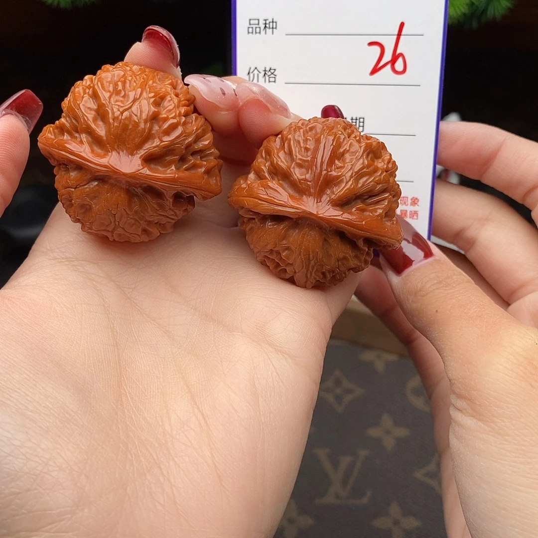 文玩核桃吊坠39白狮子26