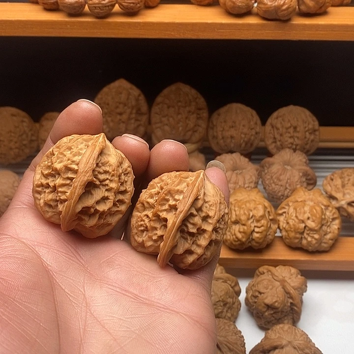 吊坠文玩核桃野生将军40