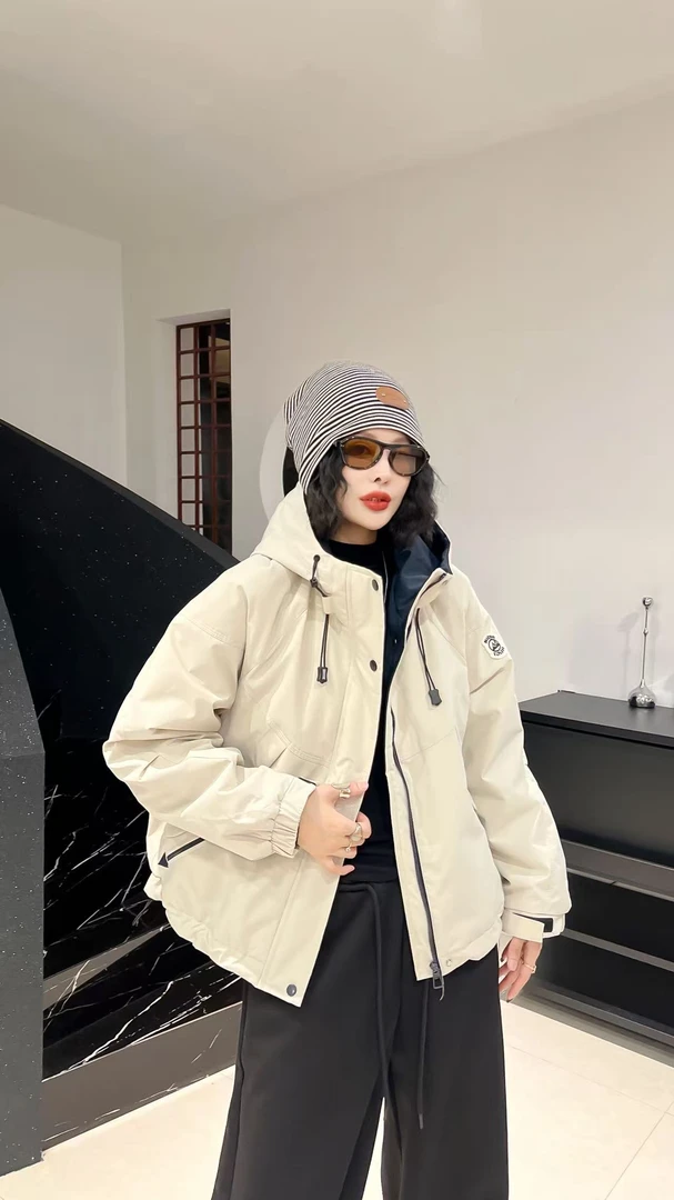 【编码：294】【加绒毛里派克】冬连帽时尚休闲加厚保暖冲锋衣外套951