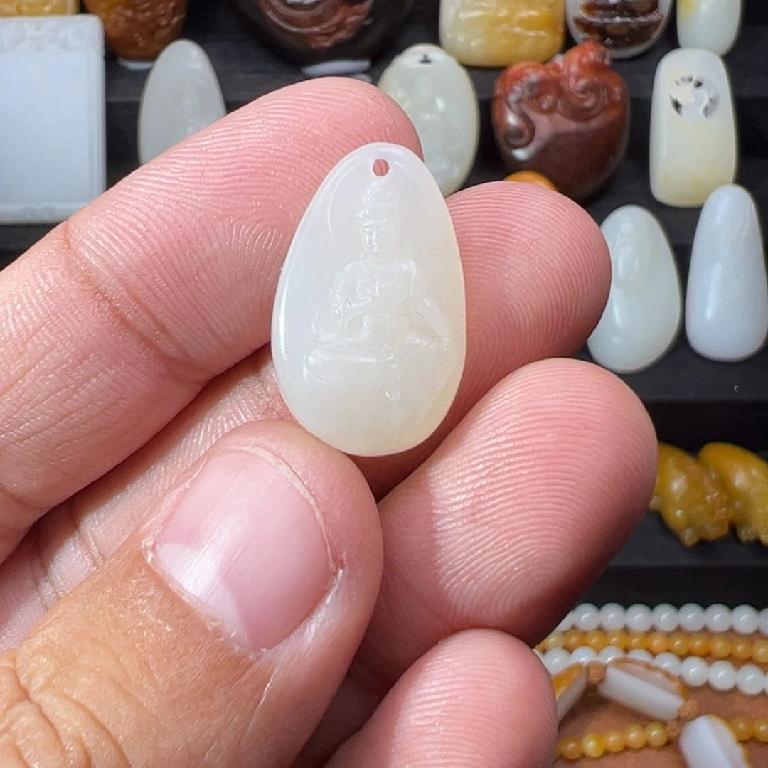 和田玉颈饰未镶嵌